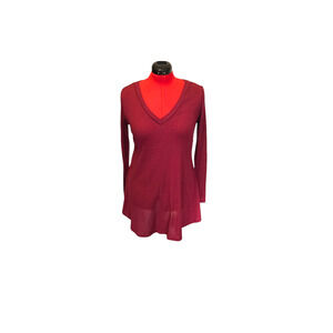 Windsor deep red/purple v neck long sleeve top, size medium